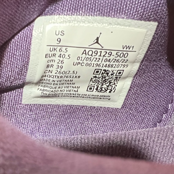 Air Jordan 4, Women’s, AQ9129 500, Canyon Purple - Picture 11 of 14